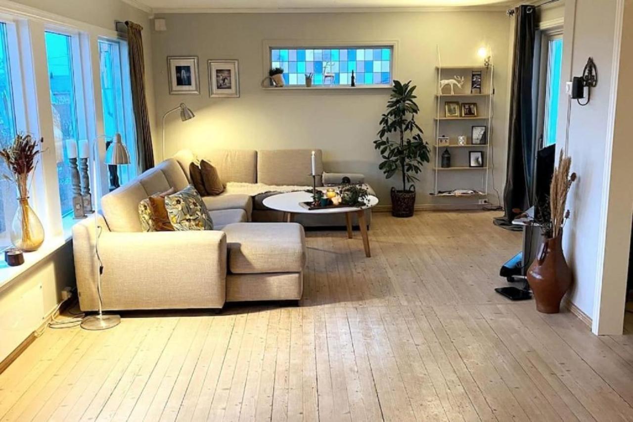 Bynaer Villa V/Ntnu.Garasje Internett, Badstue,Hage Gjøvik Kültér fotó